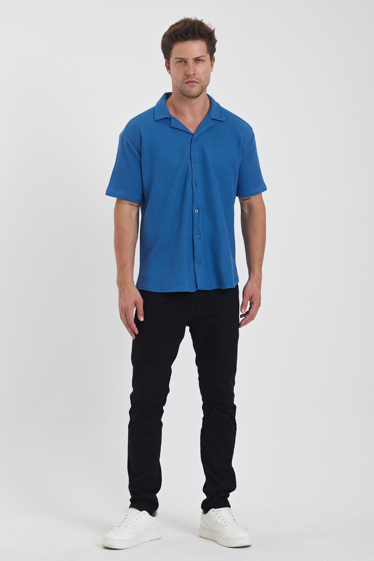 Erkek Pamuklu Esnek Küba Yaka Kısa Kol Gömlek MAVİ