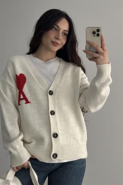 A Kalp Figür İşlemeli Premium Hırka Beyaz