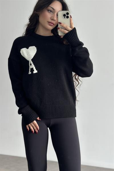 A Kalp Figür İşlemeli Triko Kazak Siyah