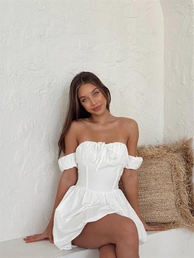 Adelina Elbise Beyaz