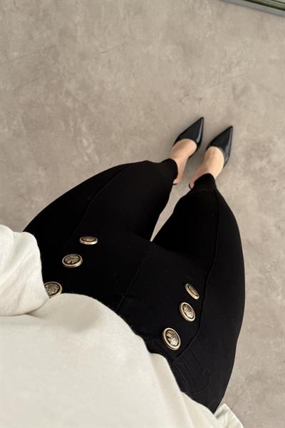 Aksesuar Düğmeli Nervürlü Siyah Tayt