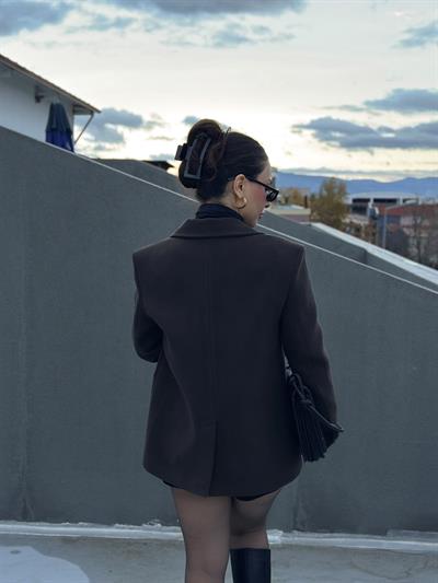 Atkı Detaylı Kalın Blazer Ceket