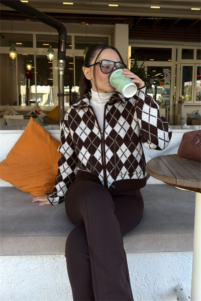 Baklava Desenli Kahve Fermuarlı Hırka