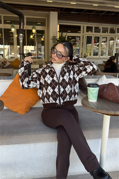 Baklava Desenli Kahve Fermuarlı Hırka