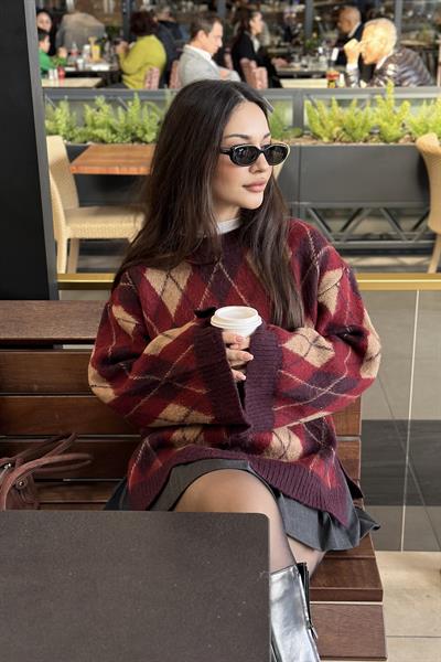 Baklava Desenli Yırtmaçlı Yün Krem/Bordo Premium Kazak