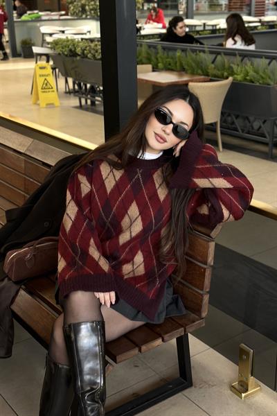 Baklava Desenli Yırtmaçlı Yün Krem/Bordo Premium Kazak