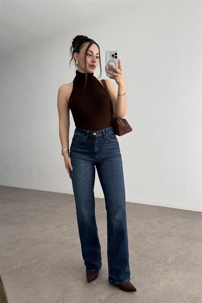 Balıkçı Yaka Sıfır Kollu Triko Kahve Bluz