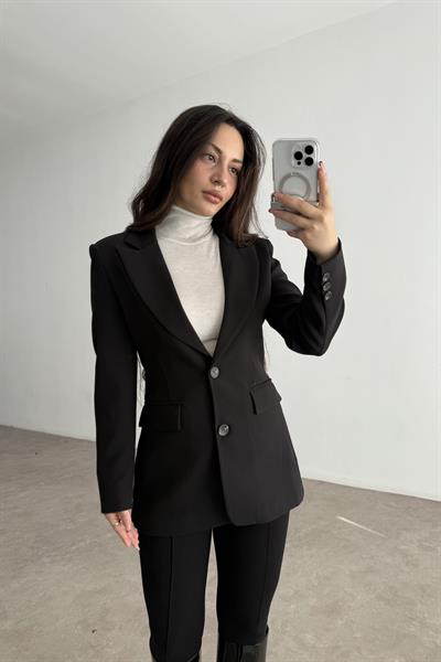 Belden Oturtmalı Vatkalı Klasik Blazer Ceket