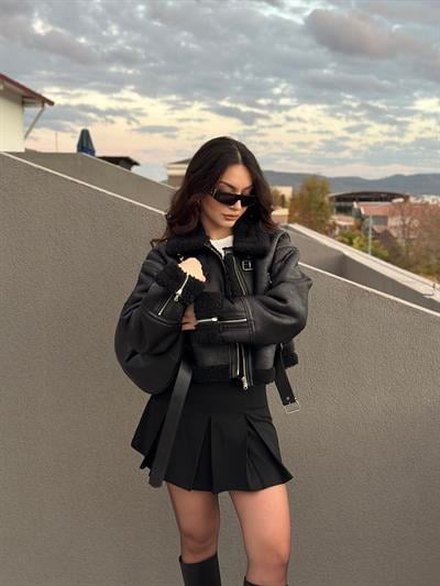 Biker Siyah Kürklü Kemerli Mont