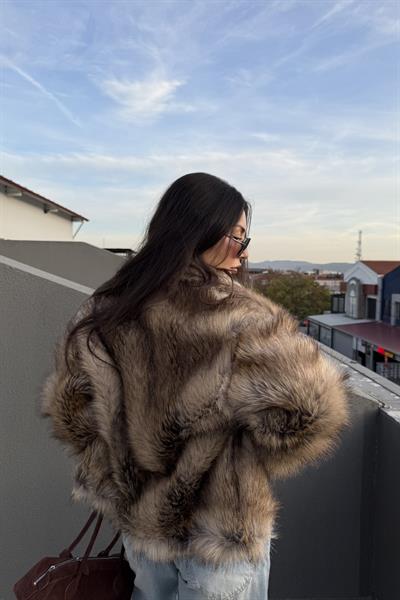 Brown Bear Dik Yakalı Premium Kürk