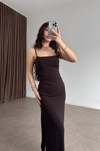 Brshk Orijinal Yırtmaçlı Drapeli Kahve Askılı Midi Elbise