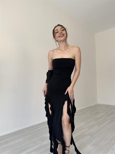 Brshka Model Fırfırlı Straplez Elbise Siyah