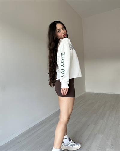 Büzgülü Beyaz Sweatshirt