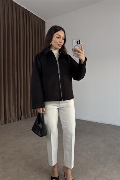 Bymn Kısa Siyah Yün Kaban