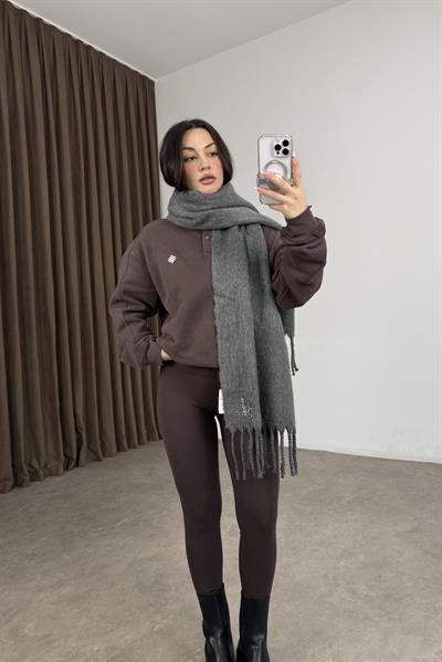 Bymn Taşlı Logolu Füme Atkı