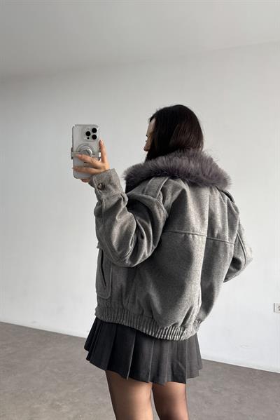 Cep Detaylı Bomber Kaşe Kürklü Gri Kaban