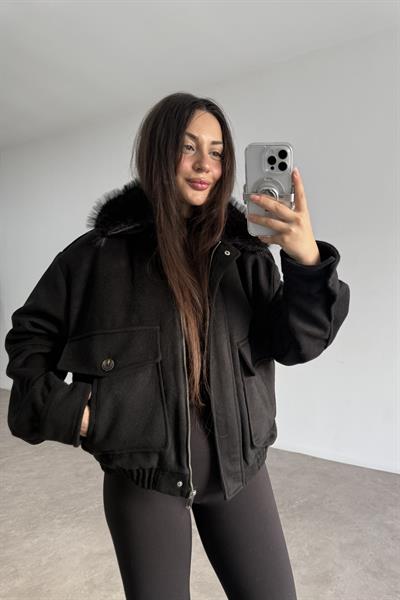 Cep Detaylı Bomber Kaşe Kürklü Siyah Kaban