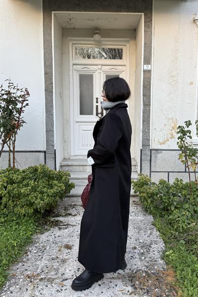 Cep Detaylı Düz Kesim Vatkalı Uzun Kaban