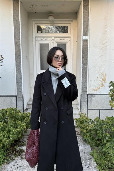 Cep Detaylı Düz Kesim Vatkalı Uzun Kaban