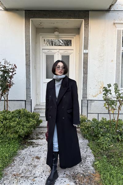 Cep Detaylı Düz Kesim Vatkalı Uzun Kaban