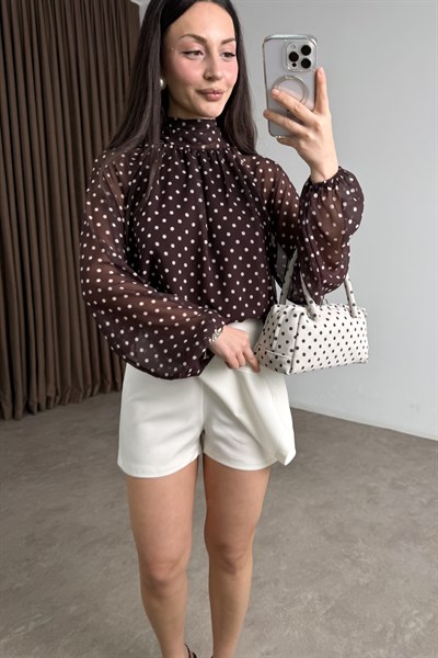 Cep Detaylı Önü Asimetrik Ekru Şort Etek