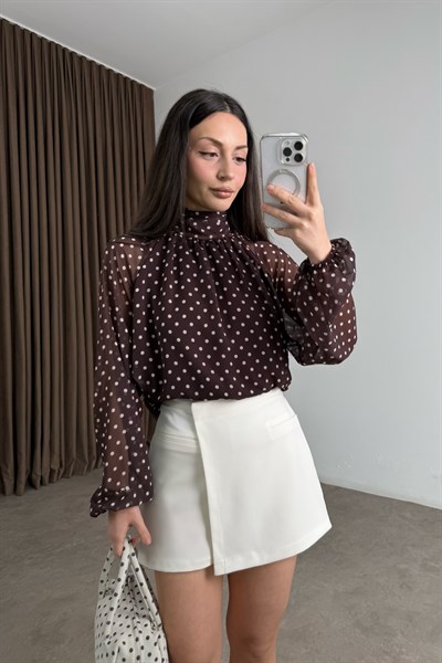 Cep Detaylı Önü Asimetrik Ekru Şort Etek