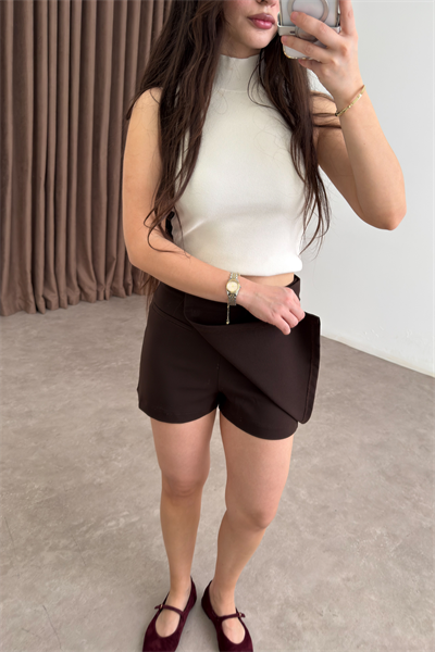 Cep Detaylı Önü Asimetrik Kahve Şort Etek