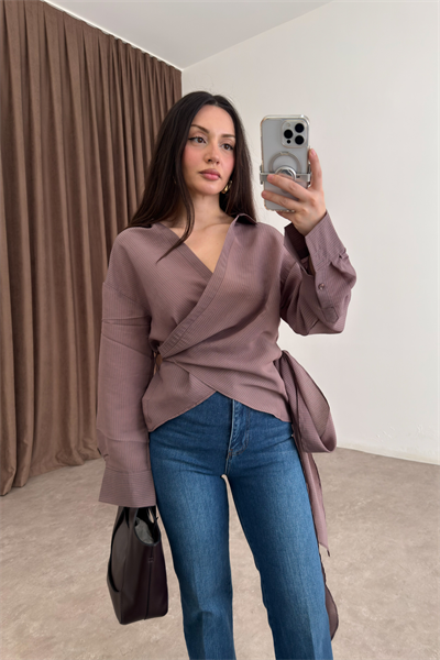 Çizgili Bağlama Detaylı Kahve Gömlek