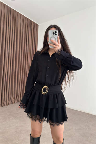 Dantel Detaylı Kemerli Siyah Elbise