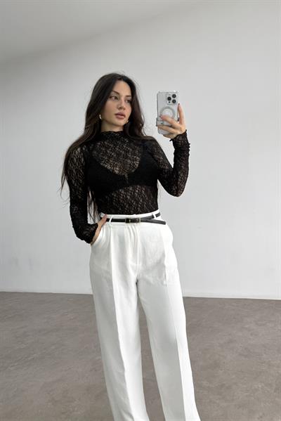 Dantelli Dik Yakalı Siyah Bluz