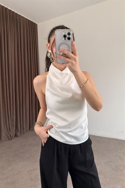 Degaje Yaka Saten Beyaz Bluz