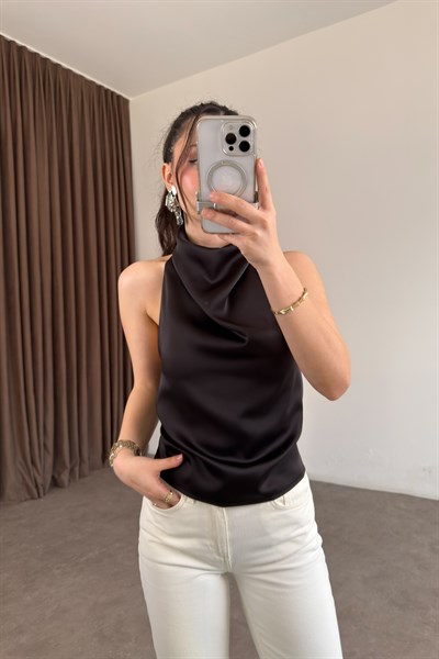 Degaje Yaka Saten Kahve Bluz