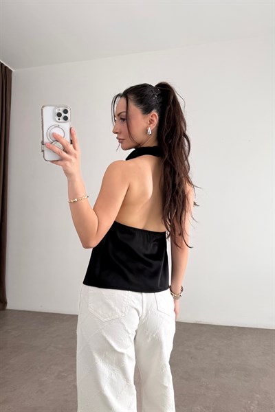 Degaje Yaka Saten Siyah Bluz