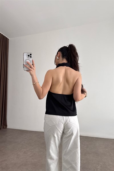 Degaje Yaka Saten Siyah Bluz