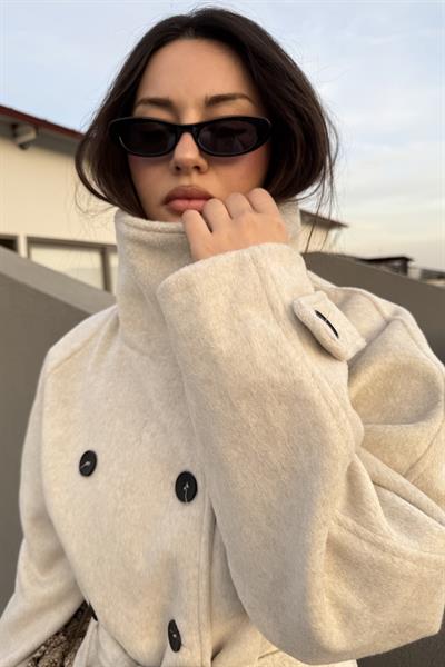 Dik Yakalı Kaşe Kısa Ekru Kaban