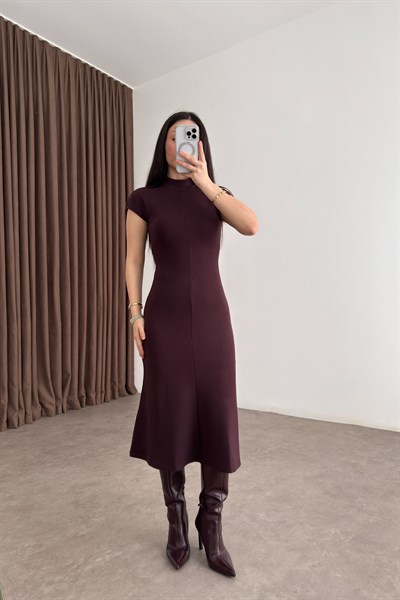 Dik Yakalı Kısa Kol Midi Bordo Kaşkorse Elbise
