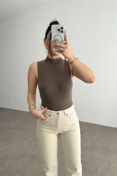 Dik Yakalı Kolsuz Modal Khaki Triko