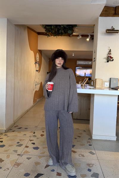 Dik Yakalı Oluklu Vizon Takım