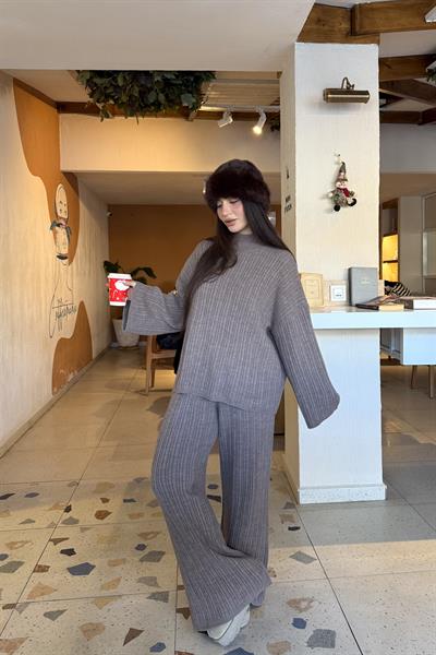 Dik Yakalı Oluklu Vizon Takım