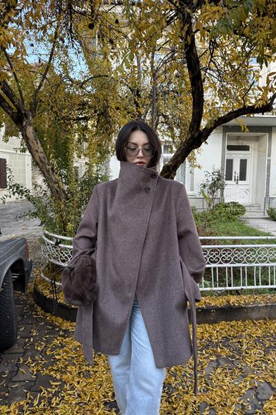 Dik Yakalı Orta Boy Kaşe Vizon Kaban