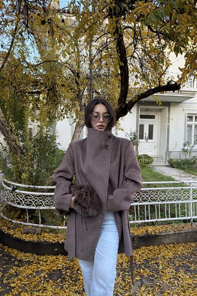 Dik Yakalı Orta Boy Kaşe Vizon Kaban