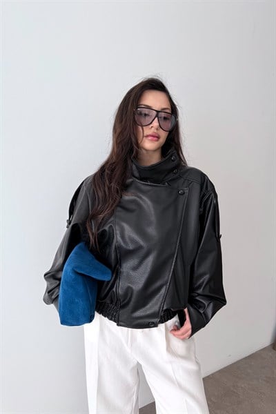 Dik Yakalı Siyah Kroko Deri Ceket