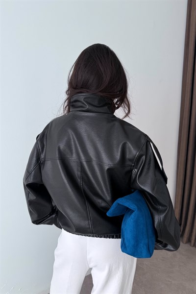 Dik Yakalı Siyah Kroko Deri Ceket