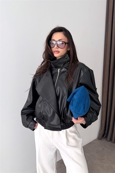 Dik Yakalı Siyah Kroko Deri Ceket