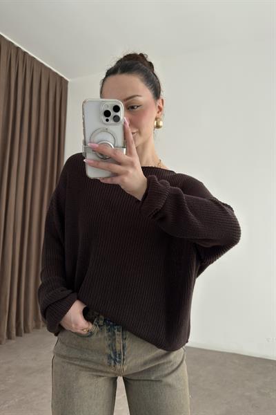 Dilvin Düz Yaka BasicKoyu Kahve Triko