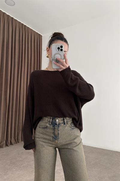 Dilvin Düz Yaka BasicKoyu Kahve Triko