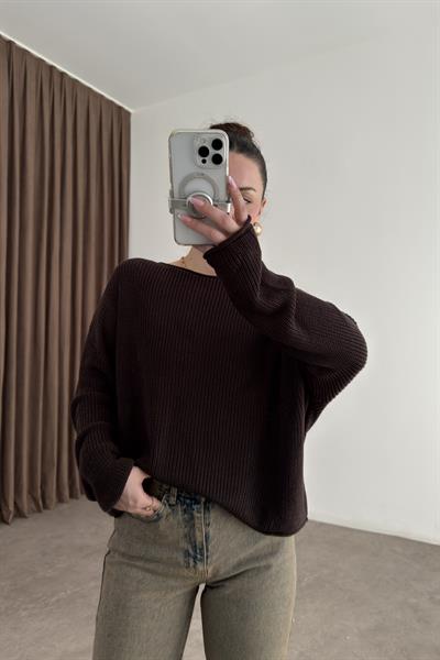 Dilvin Düz Yaka BasicKoyu Kahve Triko