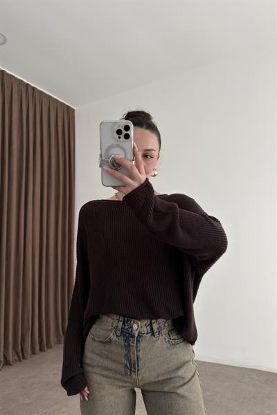 Dilvin Düz Yaka BasicKoyu Kahve Triko