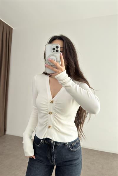 Dilvin V Yaka Drapei Düğmeli Triko Ekru Kazak