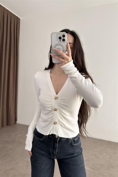 Dilvin V Yaka Drapei Düğmeli Triko Ekru Kazak